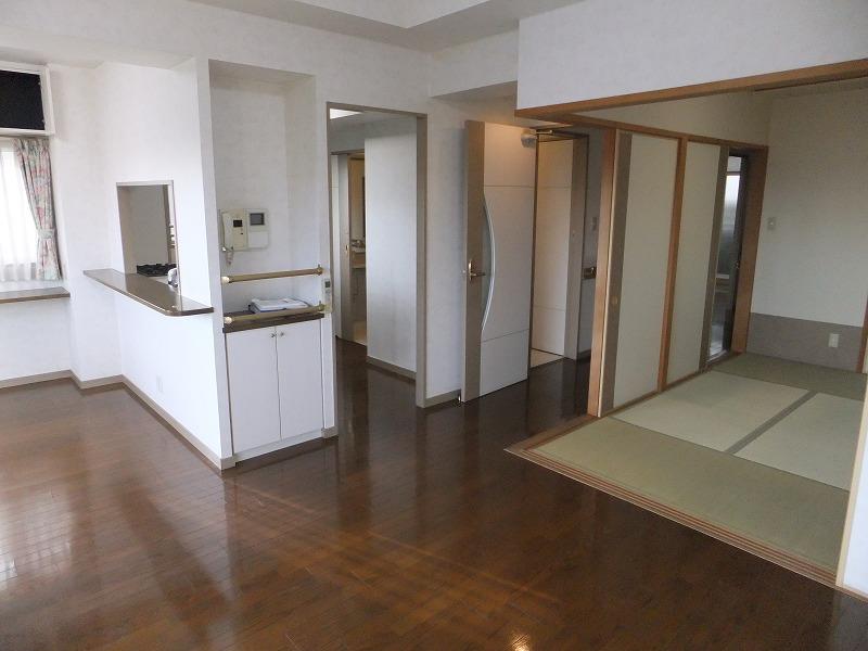 Living. Indoor (10 May 2013) Shooting