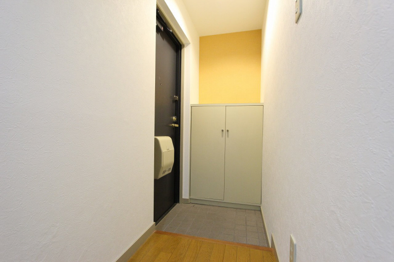 Entrance. 102, Room image photo