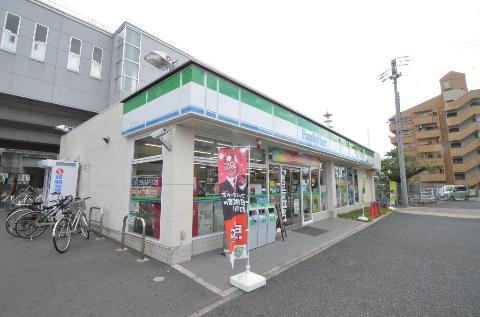 Other. FamilyMart Kintetsu Karasumori Station store (other) up to 558m