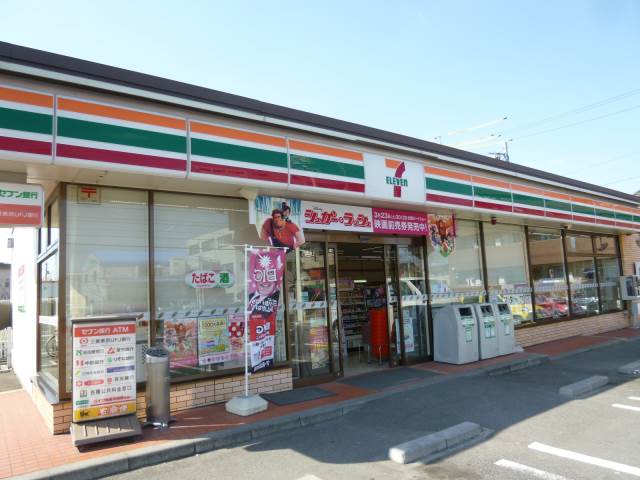 Convenience store. Seven-Eleven Nagoya Nagasuka store up (convenience store) 348m