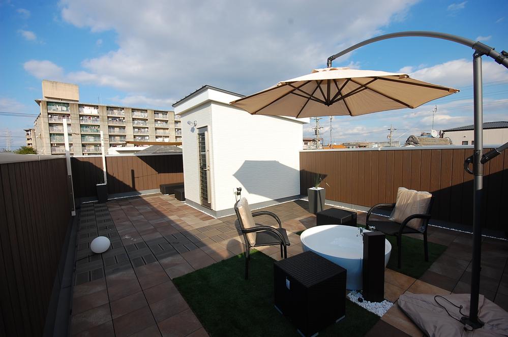 Garden. Relaxation immersed in our proud of the roof garden footbath