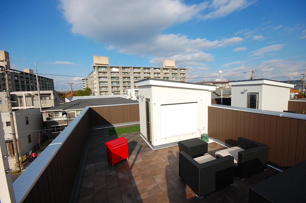 Other Equipment. High-grade Hobby room plan. Creative rooftop garden to spend surrounded by what you like.  ※ A building roof photo