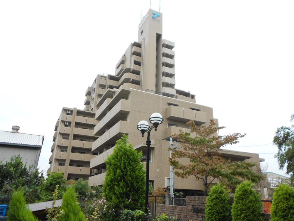 Local appearance photo. North-east side appearance. (October 2013) Shooting