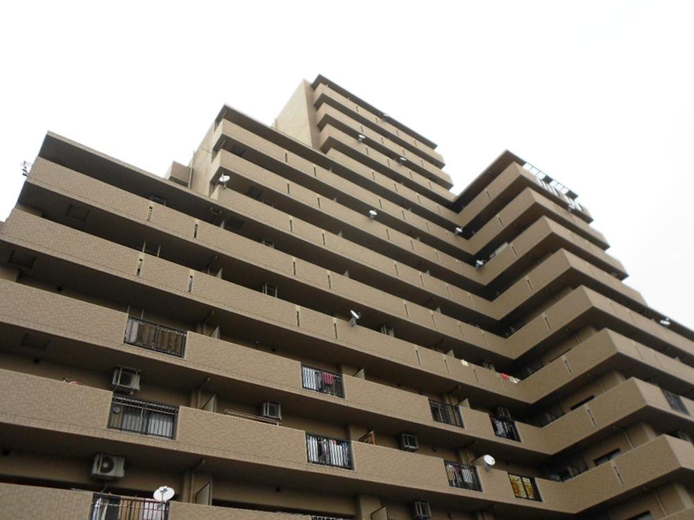 Local appearance photo. Southwest side appearance. (October 2013) Shooting