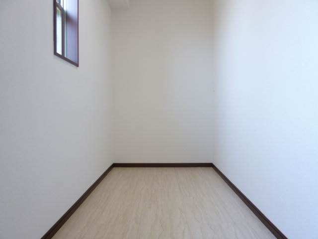 Other room space. Closet also available deals ☆ (Photo Other Room No.)