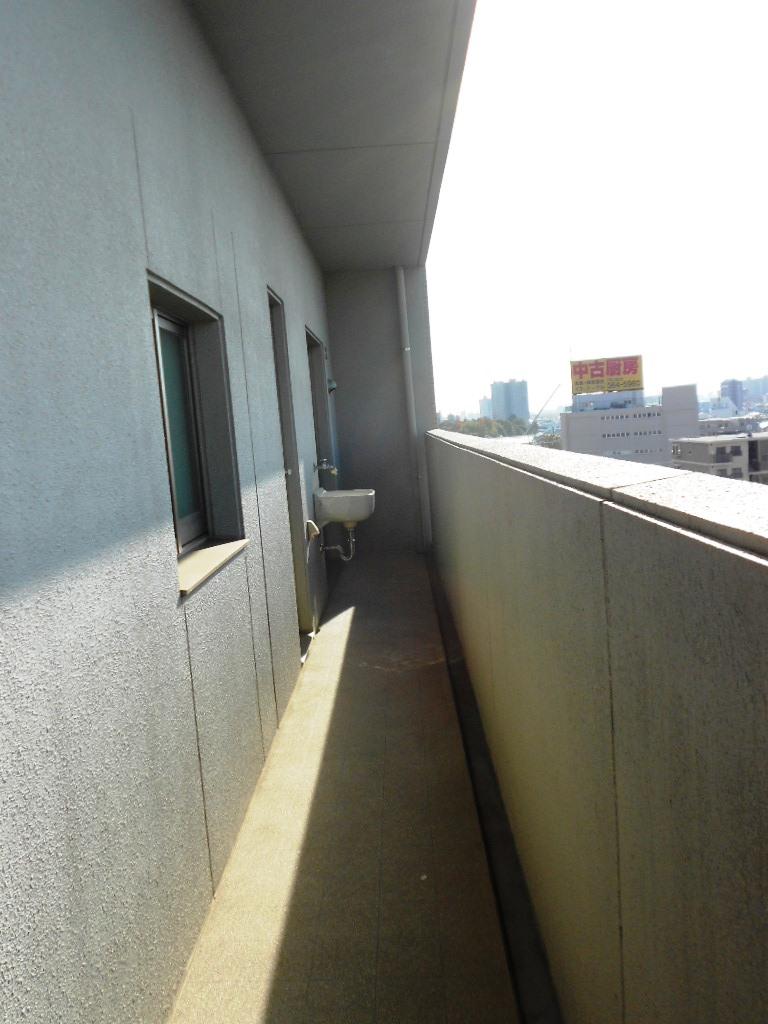 Balcony. West balcony.