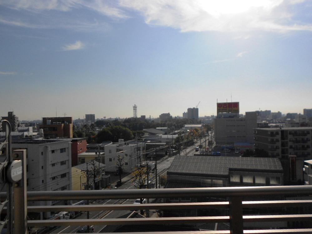 View photos from the dwelling unit. It is a view from the south balcony. (2013 November shooting)