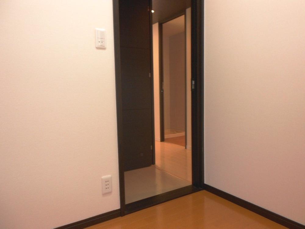 Non-living room. The north side is the soundproof room. (November 2013) Shooting