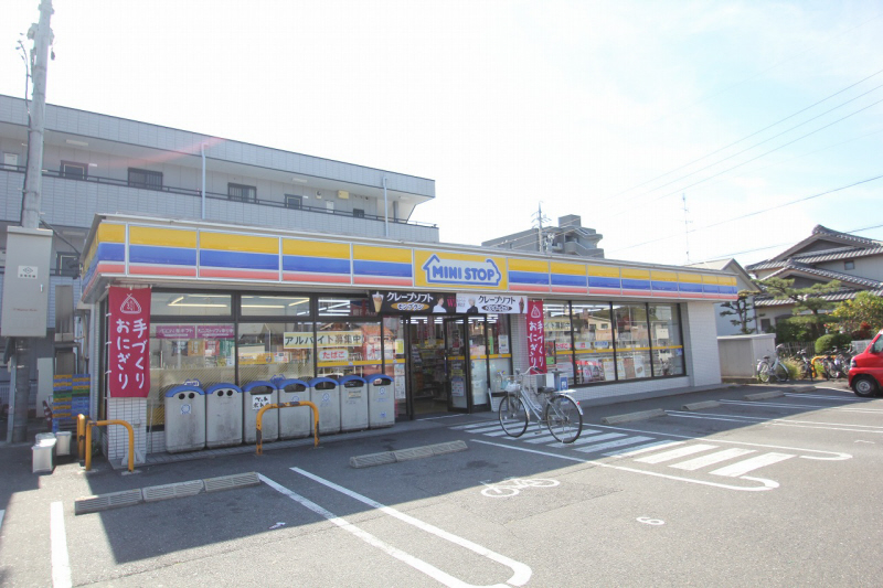 Convenience store. Ministop Co., Ltd. Nagasuka shop until the (convenience store) 190m