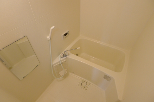 Bath. Also attached bathroom dryer, It is even more bus with add 焚給 hot water ☆ 