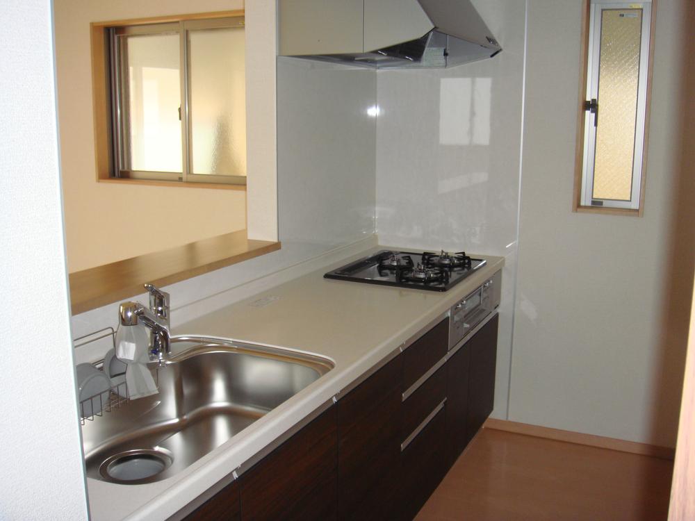 Same specifications photo (kitchen). There is the case that the same specifications differ from actual. 