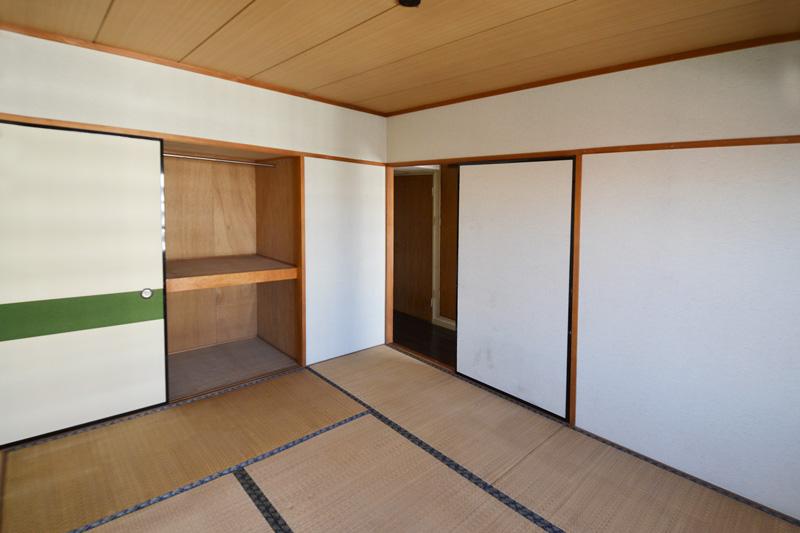 Non-living room. Japanese-style room with closet