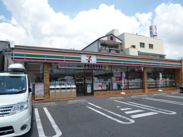 Convenience store. Seven-Eleven 847m to Nagoya bee Machiten (convenience store)