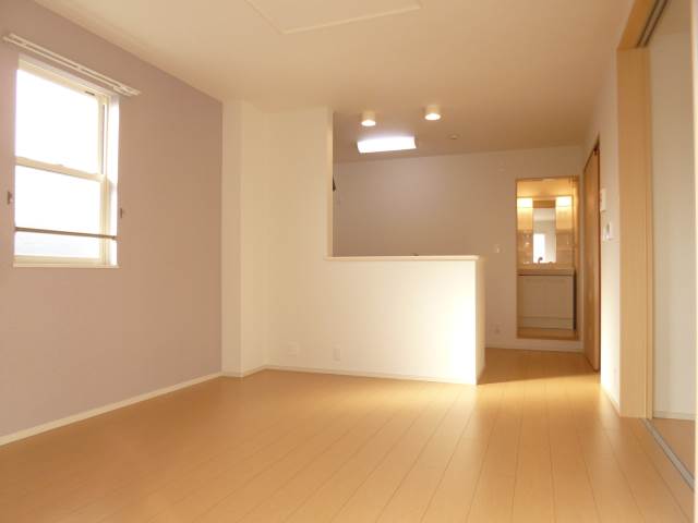 Living and room. South-facing LDK ☆ (Photo image)