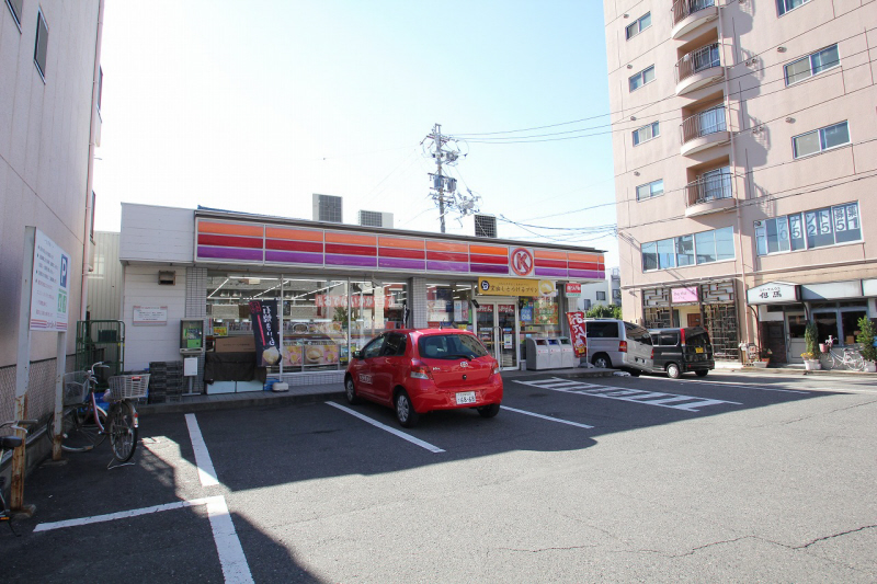 Convenience store. 420m to Circle K Otobashitori store (convenience store)