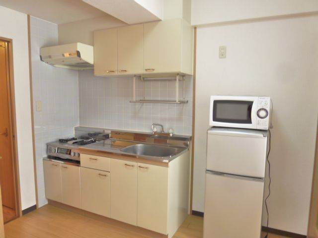 Kitchen. Two-neck is a gas stove can be installed.