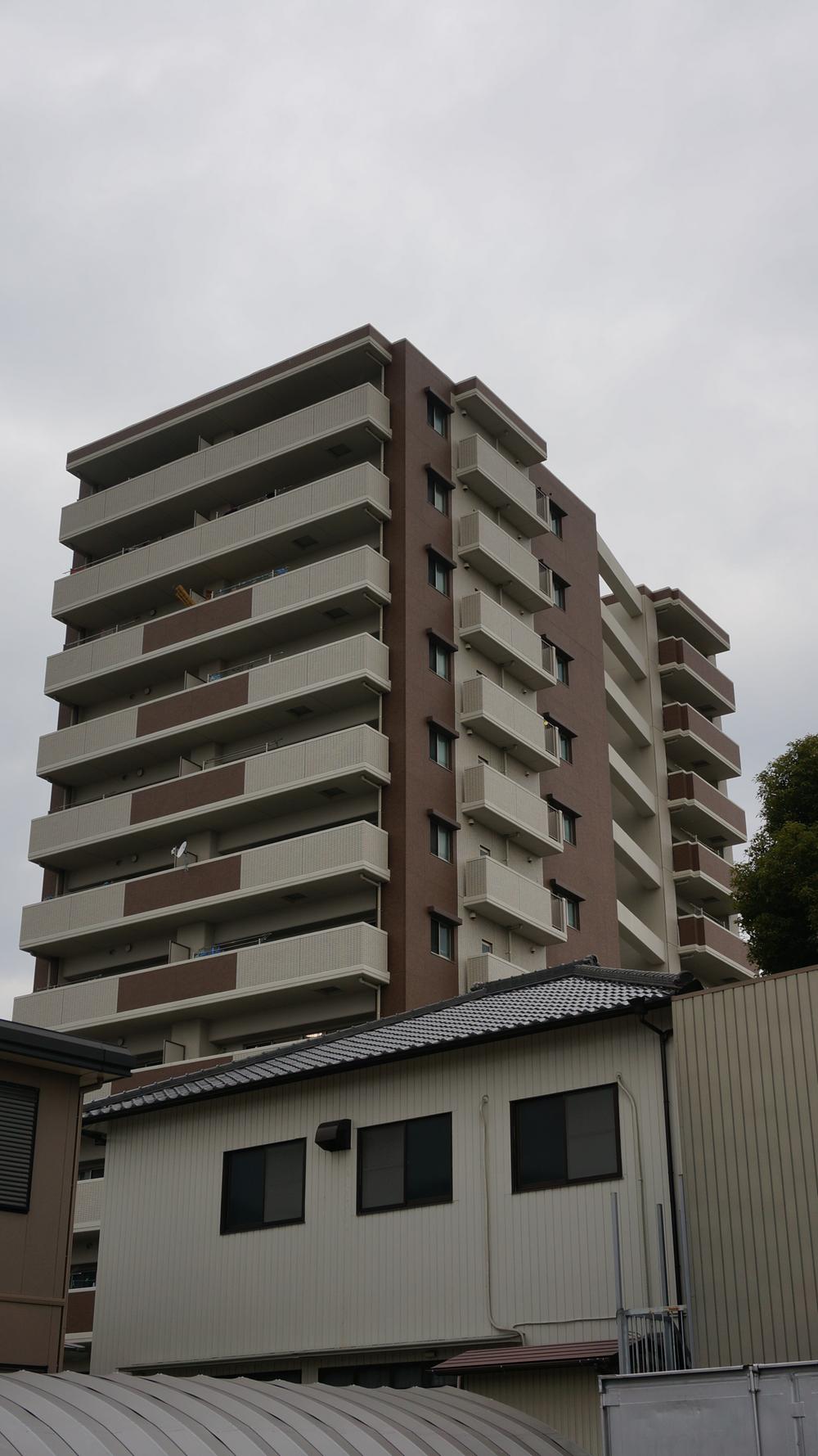 Local appearance photo. Local (11 May 2013) Shooting