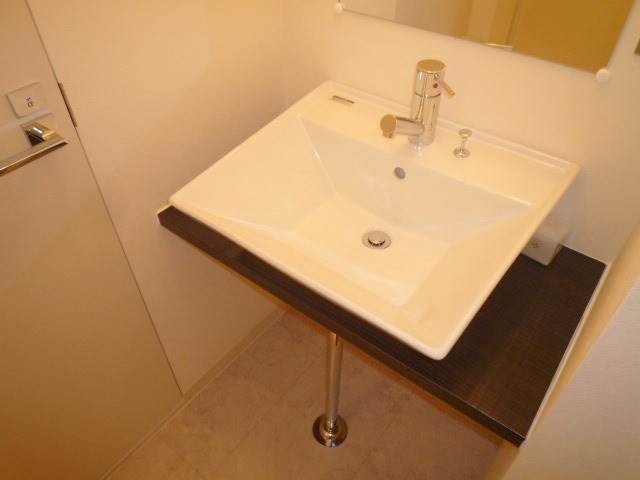 Washroom. I am happy and stylish independent wash basin ☆ 