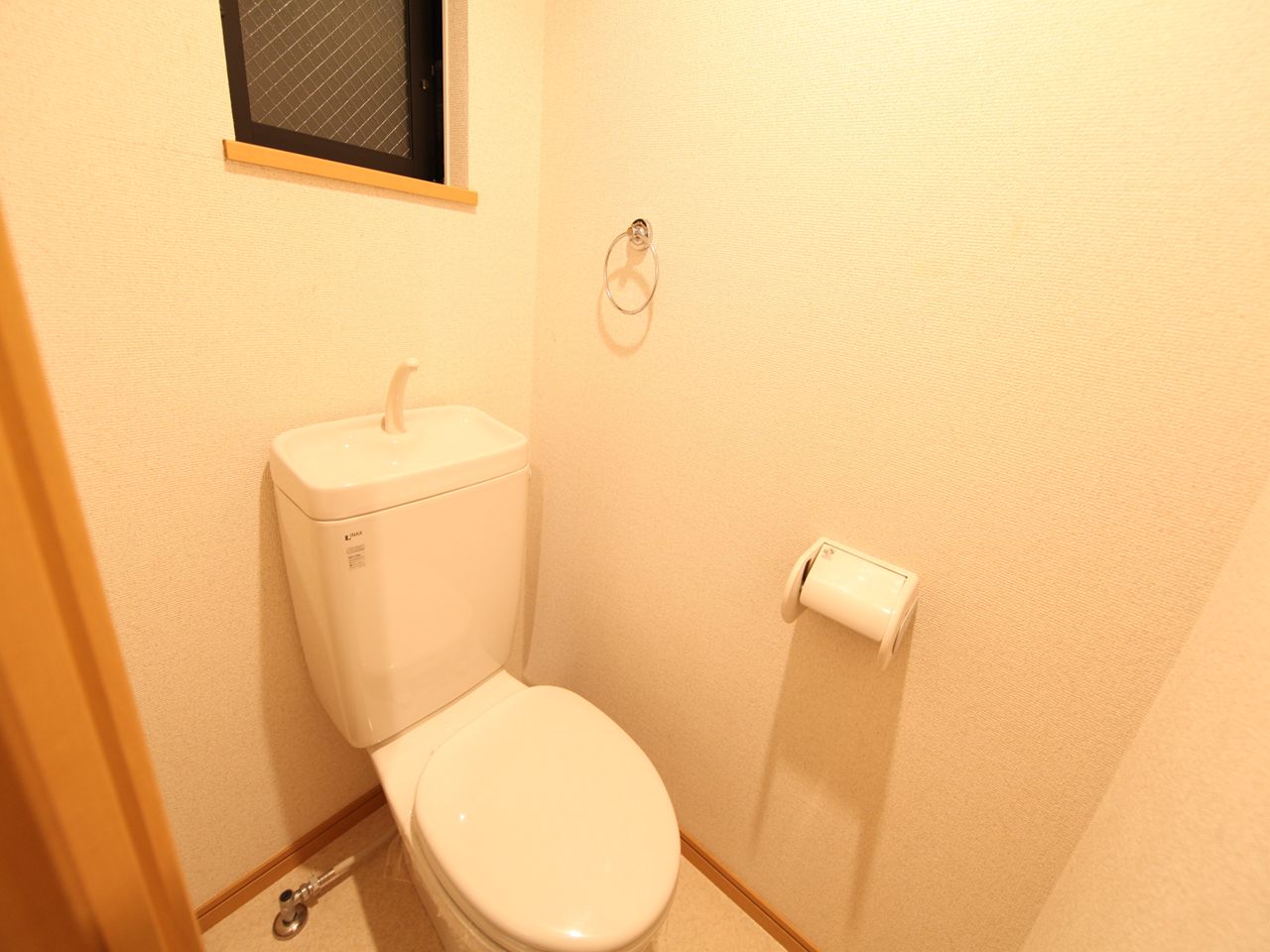 Toilet. Toilet (bath separate toilet) warm water washing toilet seat mounting Allowed With window