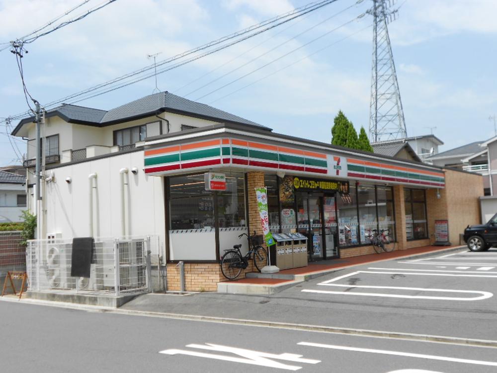 Other. Seven-Eleven Nagoya Nakago 2-chome: 4-minute walk (about 250m)