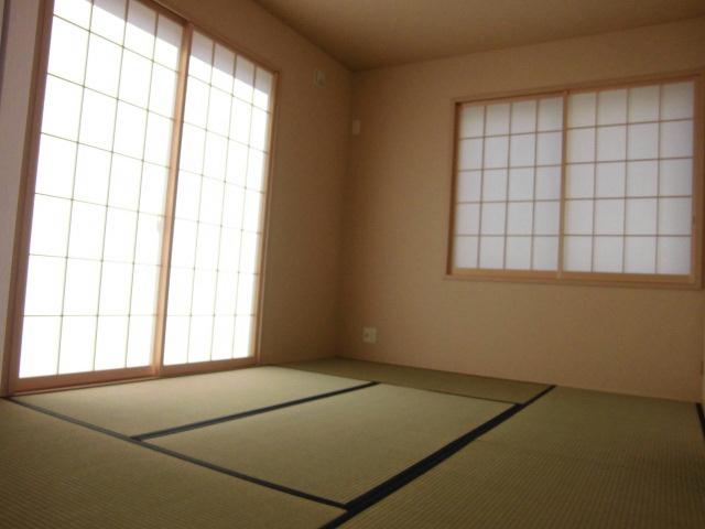 Non-living room. Japanese-style living and Tsuzukiai