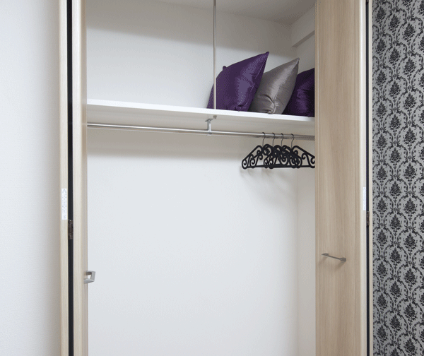 Receipt.  [closet] Housed in a smart from all-season clothing to household goods. By abundant storage capacity, You can use a wider interior space (same specifications)