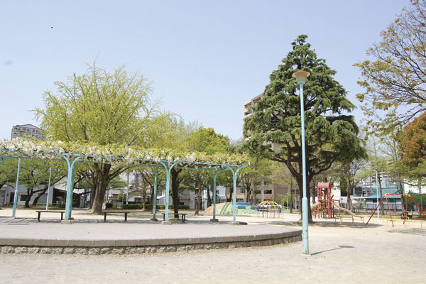 Surrounding environment. Masaki Park (a 10-minute walk ・ About 760m)