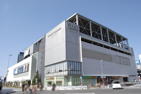 Surrounding environment. Such as "JICA Chubu", which is a Tokai district largest live hall "Zepp Nagoya" is aligned, which can cross-cultural experience, General entertainment is a facility (MARKET SQUARE SASASHIMA / 18 mins ・ About 1430m)
