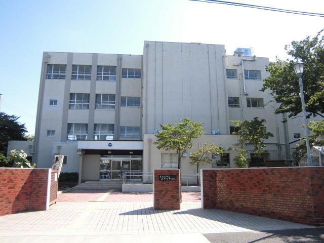 Junior high school. Nagoya Municipal takes 1340m up to junior high school