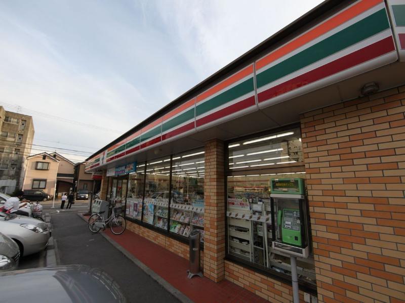 Convenience store. Seven-Eleven Nagoya Ishikishin the town store (convenience store) to 247m