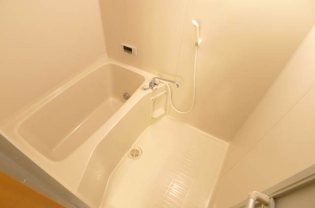 Bath. Comfortable and add cooking function with bus!