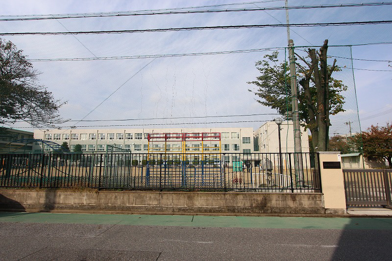 Primary school. Showa Bridge 656m up to elementary school (elementary school)