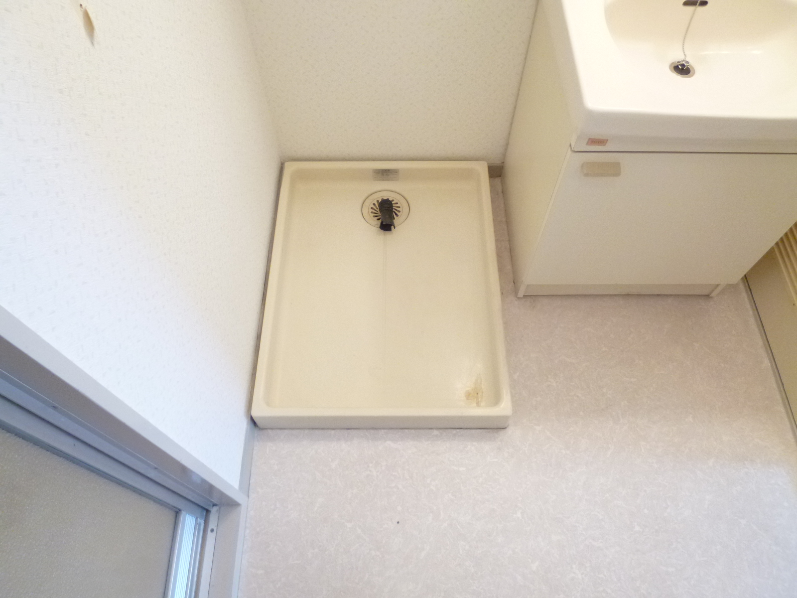 Washroom. Good that there are still Laundry Area in the room ~  ☆ 