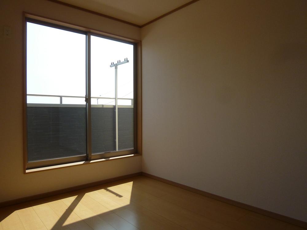 Non-living room.  ◆ South balcony ◆ 
