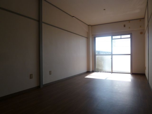 Other room space. 10.5 Pledge of Western-style.