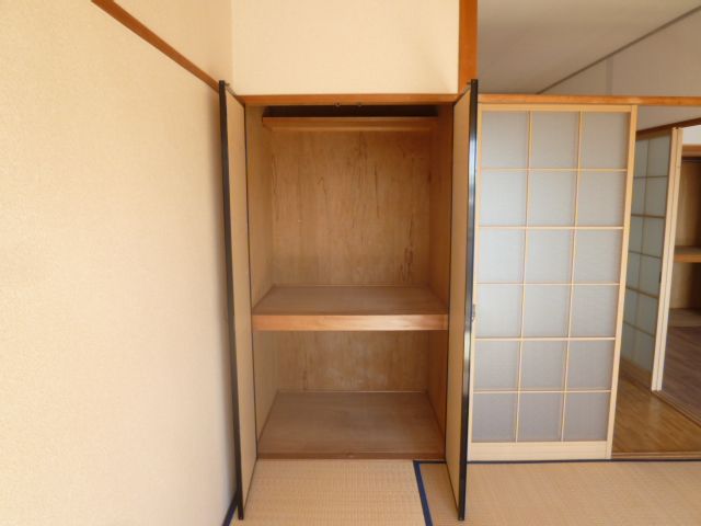 Receipt. 6 is a Pledge of Japanese-style room.