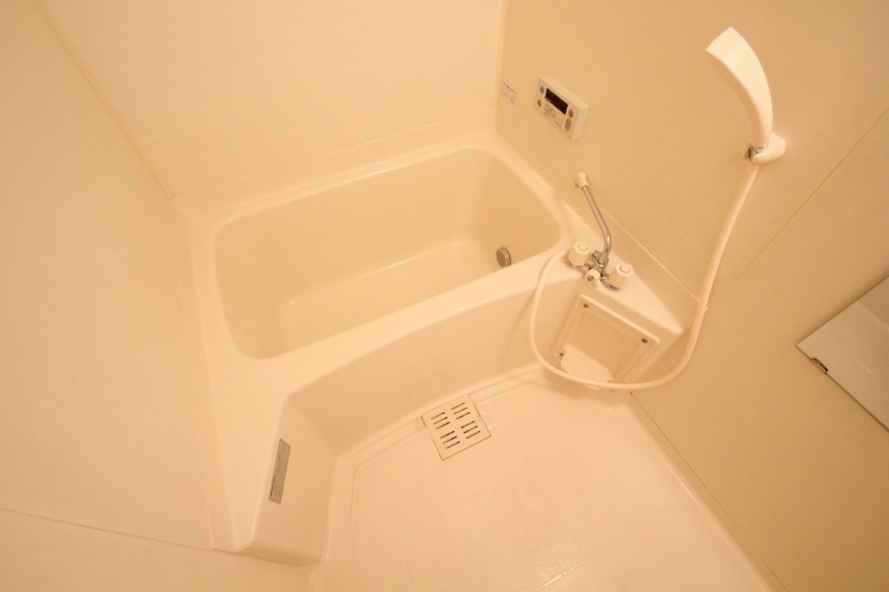 Bath. It is a photograph of the 302 in Room