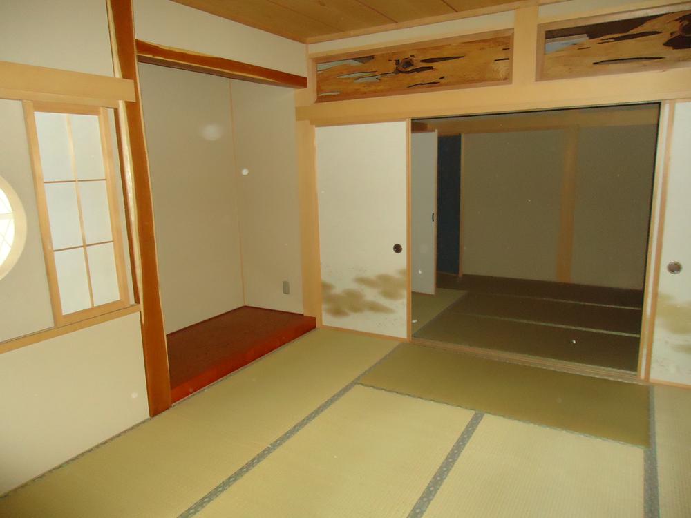 Other introspection. First floor two between the continuance of the Japanese-style room ・ Indoor (September 2013) Shooting