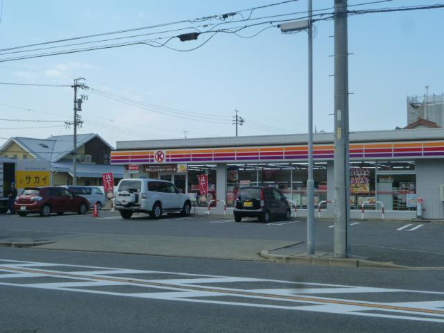 Convenience store. Circle K Sotoshin the town 100m up to four-chome