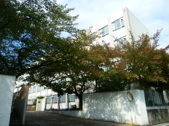 Primary school. 823m to Nagoya Municipal Tamagawa Elementary School