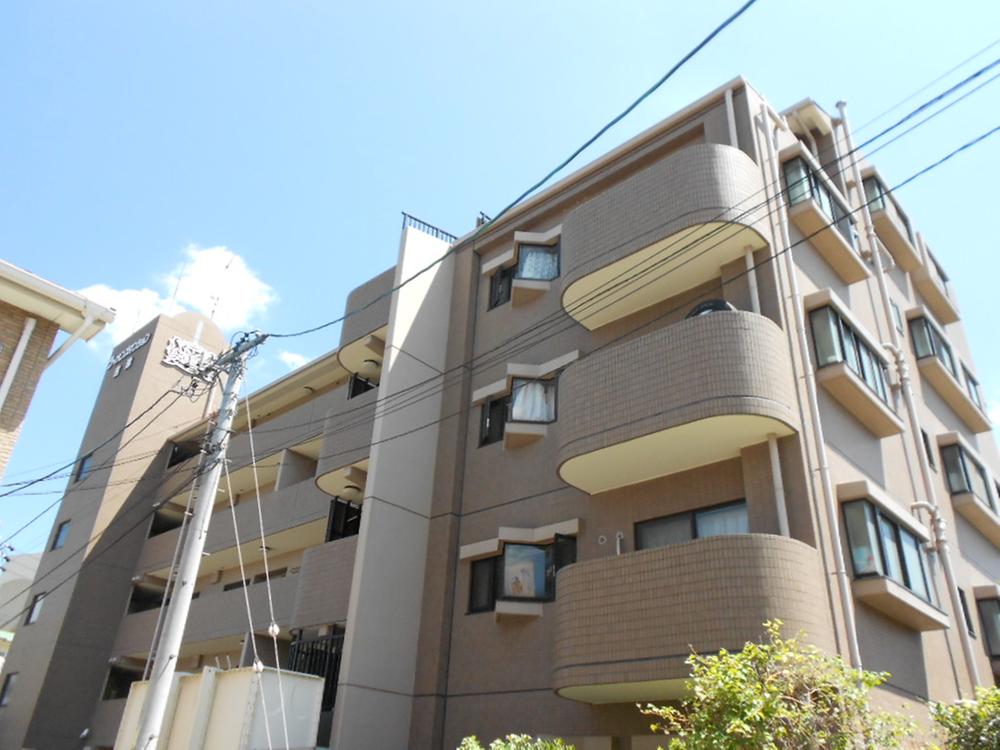 Local appearance photo. Building southwest side appearance (August 2013) Shooting