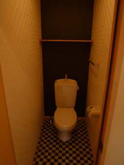 Toilet