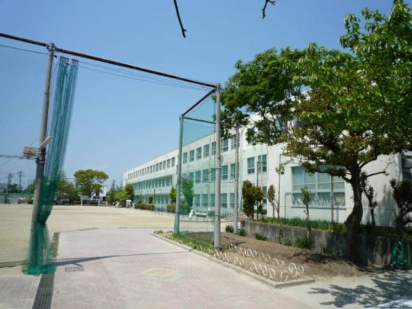 Primary school. 563m to Nagoya City Toyoharu elementary school (elementary school)