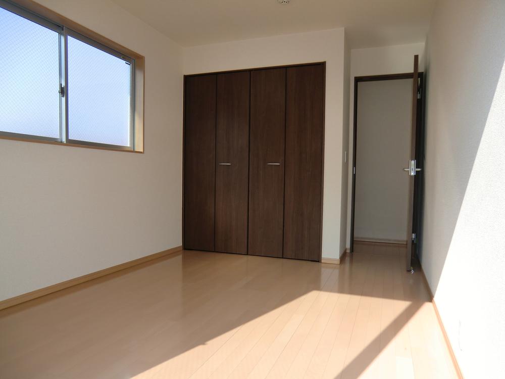 Non-living room. ◇ Western-style ◇  Bright Western-style in the south  All room storage