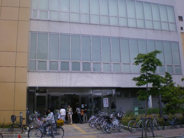 library. Nakagawa 340m until the library (library)