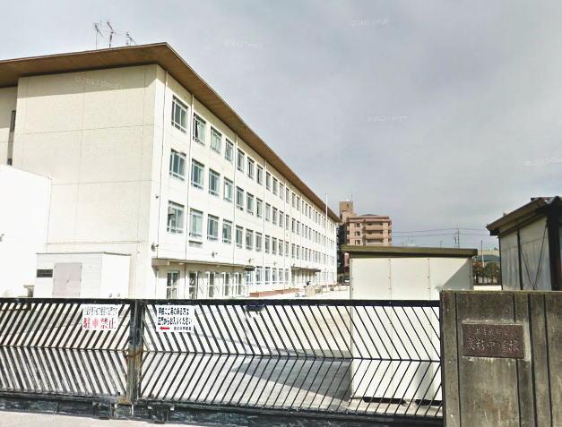 Junior high school. Takasugi 887m until junior high school