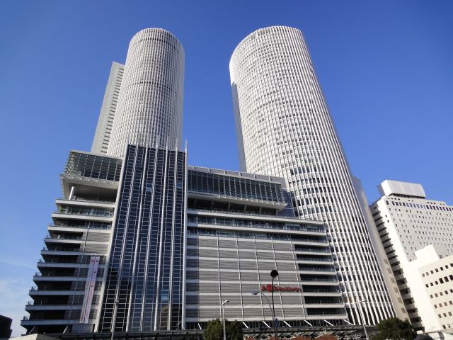 Shopping centre. JR Nagoya Takashimaya until the (shopping center) 1200m