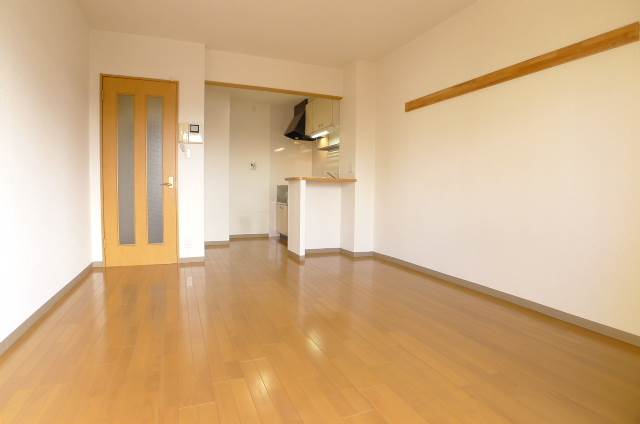 Living and room. It is also arranged easy travel of the furniture in the square type of Western-style ☆ 