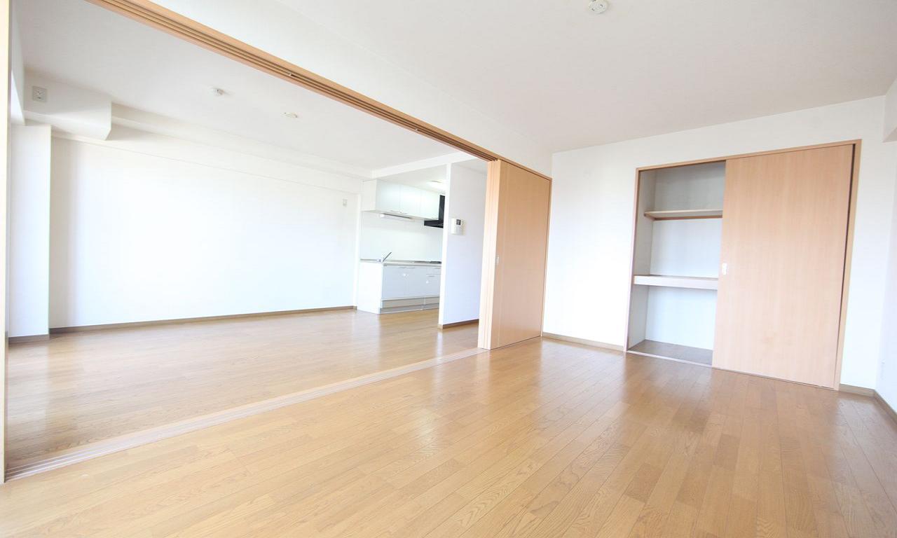 Other room space. Western-style 7.3 Pledge Closet (storage rich have)