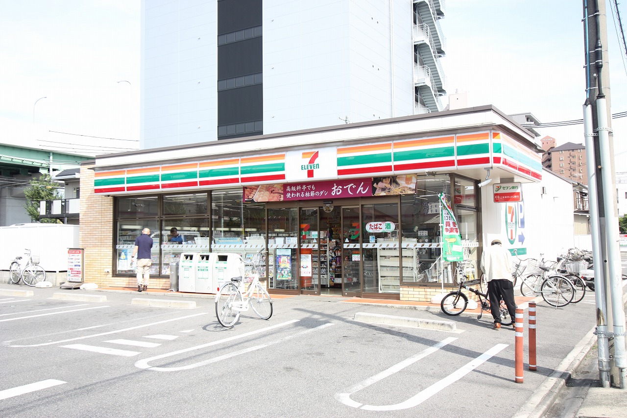 Convenience store. Seven-Eleven 300m to Nagoya Iwatsuka Machiten (convenience store)